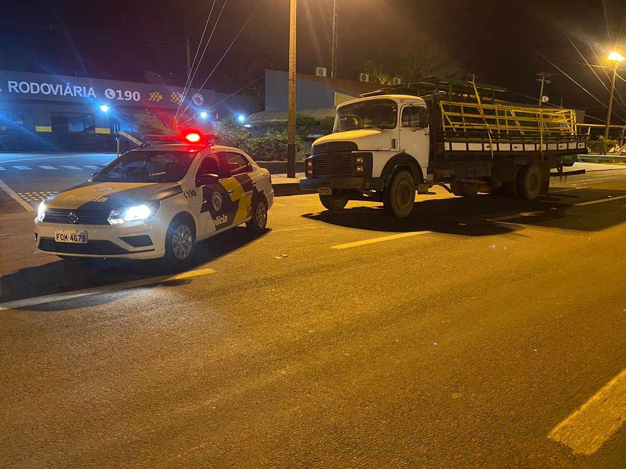 Polícia Rodoviária recupera caminhão produto de furto Diário do Rio Claro